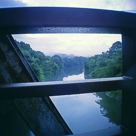 空気が重い